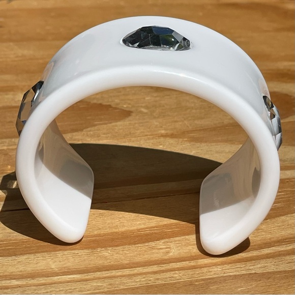 NWOT Gymboree Girls “Greek Isle Style” White Jewel Cuff Bracelet - Picture 2 of 5